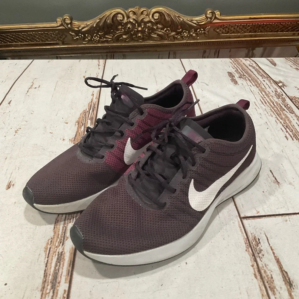 WOMENS NIKE DUAL‎ TONE RACER PURPLE MAGENTA RUNNING SHOES
